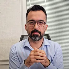 دکتر علیرضا مزارعی