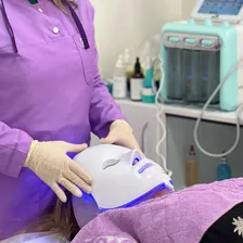 کلینیک زیبایی آرنیکا