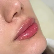 کلینیک زیبایی دکتر آناهیتا عمیدی 