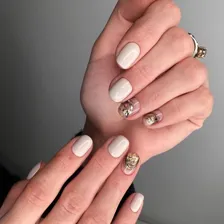 سالن کاشت ناخن آنیتا