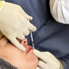 کلینیک زیبایی دکتر ناصر هاشمی