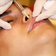 کلینیک زیبایی دکتر رویا احمدی