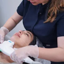 کلینیک زیبایی دکتر بهارا مرگدری