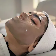 کلینیک زیبایی دکتر پگاه نصیری