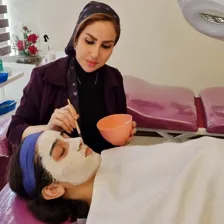 کلینیک زیبایی تی تی