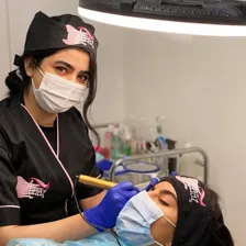 سالن آرایش دائم آیناز چراغی