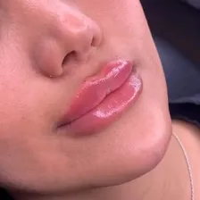 کلینیک زیبایی دکتر مسیح شمعی