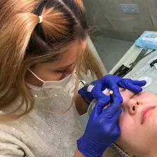 سالن آرایش دائم یگانه بدیعی