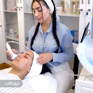 فیشیالیست نیلوفر کیانی