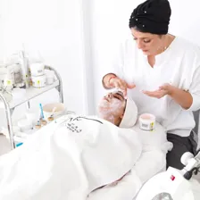 فیشیالیست زهرا خسروانی