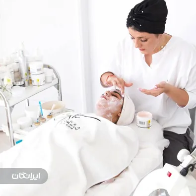 فیشیالیست زهرا خسروانی