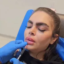 کلینیک زیبایی دکتر آذری