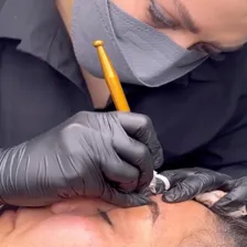 سالن آرایش دائم محدثه امینی