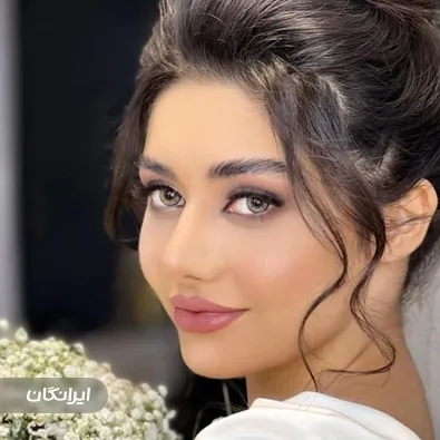 سالن زیبایی هستی بنفشی