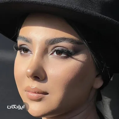 سالن زیبایی هستی بنفشی