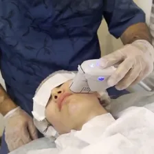 کلینیک زیبایی زیباسازان کیوان