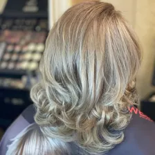 سالن زیبایی روژان دیدگر