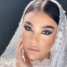 سالن زیبایی آزاده حقگو