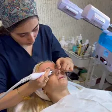کلینیک زیبایی آیلا