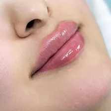 کلینیک زیبایی حس خوب