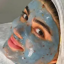 کلینیک زیبایی فلورا