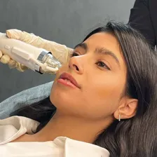 کلینیک زیبایی محیا محبتی