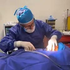 دکتر عبدالحسین جهانیان