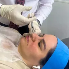 کلینیک زیبایی مژگان