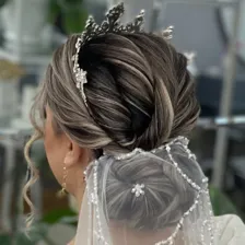 سالن زیبایی آیلا