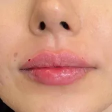 کلینیک زیبایی دکتر نغمه مشتاقی