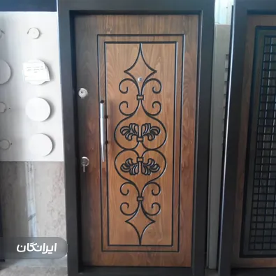 فروشگاه درب آپادانا