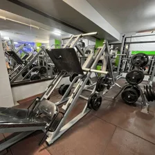 باشگاه بدنسازی بانوان پاندا