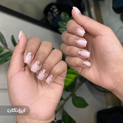 سالن کاشت ناخن میترا