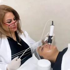 مرکز زیبایی سهیلا سلیمانی