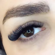 سالن خدمات ابرو و مژه فهیمه صادقی