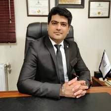 وکیل غلامحسین خلیفه