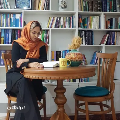 وکیل شکوفه نوروزی