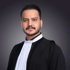 وکیل علی حسین زاده