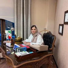 وکیل زینب کمان قد