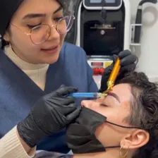 کلینیک زیبایی نجلا