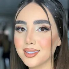 سالن زیبایی رزا