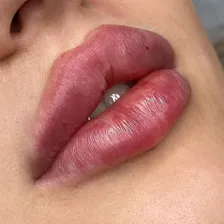 کلینیک زیبایی دکتر آیدا انصاری