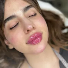 کلینیک زیبایی دکتر شیوا نیک پی