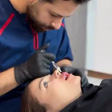 کلینیک زیبایی دکتر حسین کهنگی