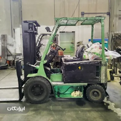 تعمیرگاه لیفتراک یاری