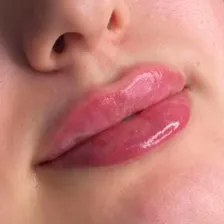 کلینیک زیبایی حس خوب