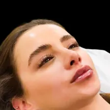 کلینیک زیبایی دکتر الناز شمس