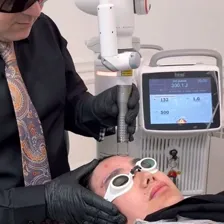 کلینیک زیبایی دکتر مهدی ابراهیمی