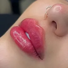 کلینیک زیبایی دکتر امیر صدقی کردلر