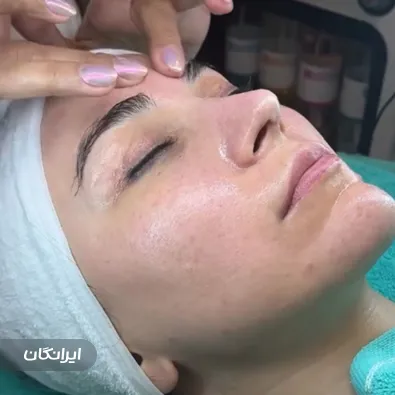 کلینیک زیبایی دکتر آزاده آزادی